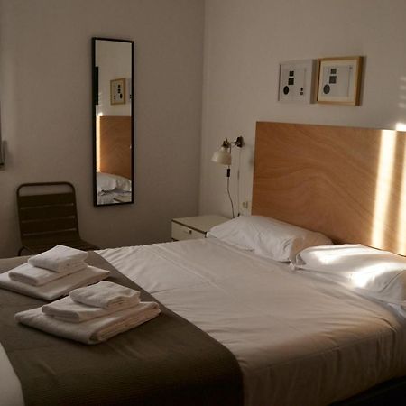 Tres Puentes Anguiano Apartamentos Y Hostal Buitenkant foto