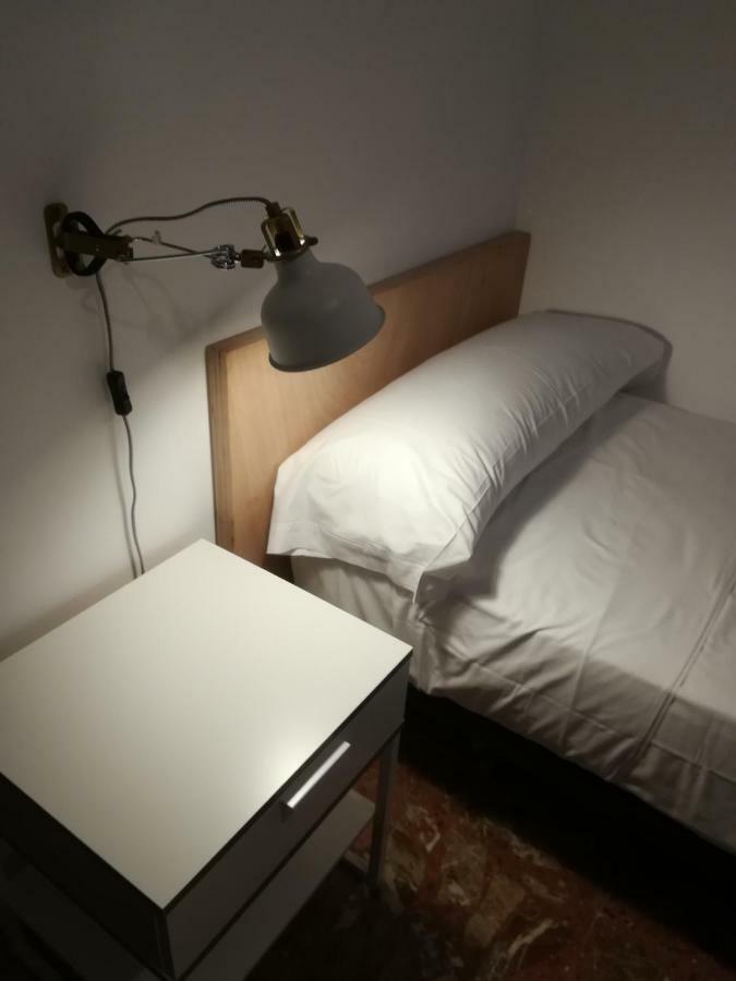 Tres Puentes Anguiano Apartamentos Y Hostal Buitenkant foto