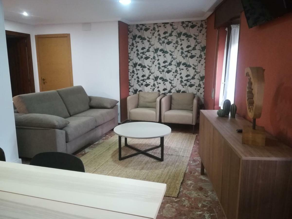 Tres Puentes Anguiano Apartamentos Y Hostal Buitenkant foto