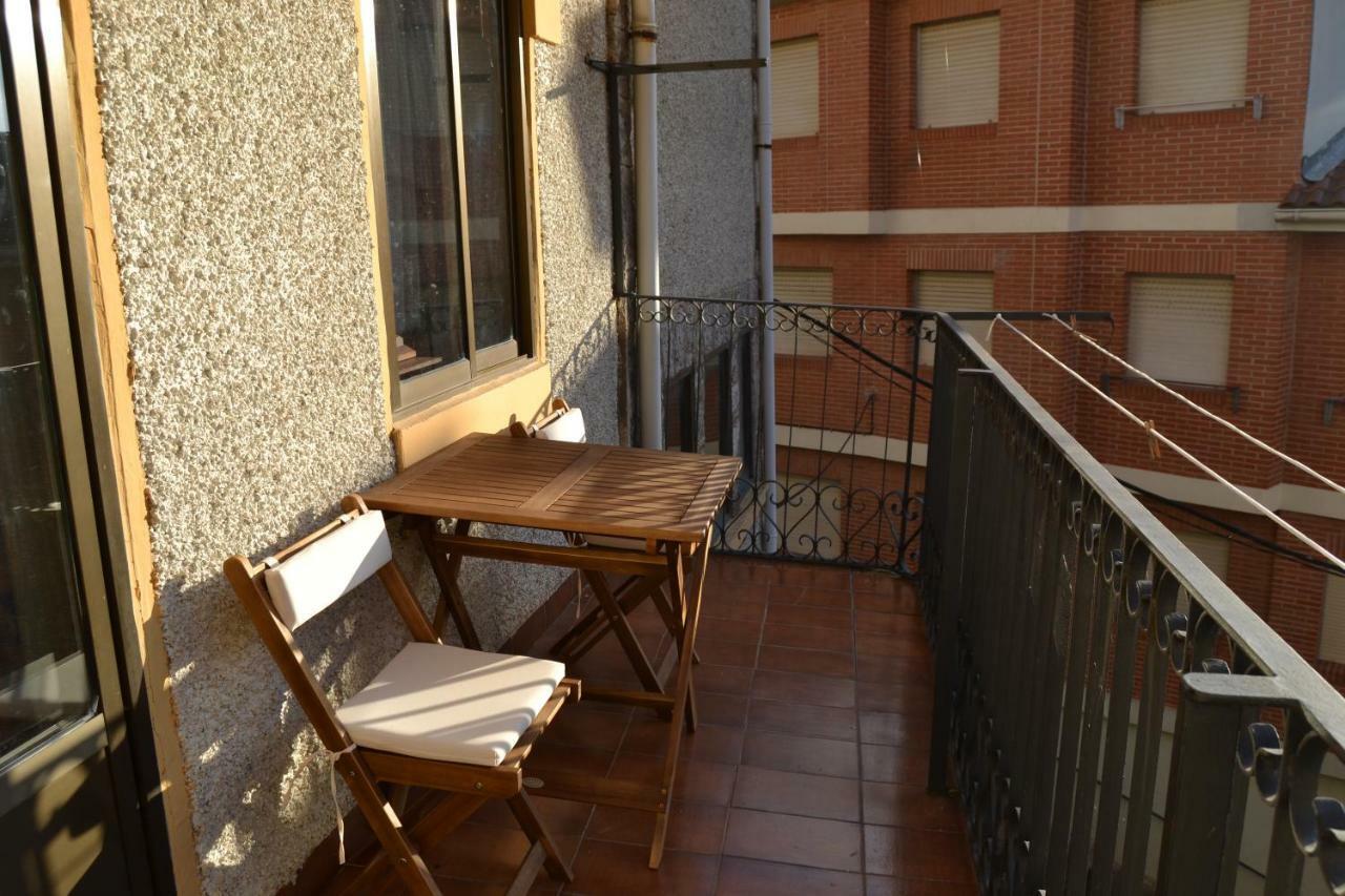 Tres Puentes Anguiano Apartamentos Y Hostal Buitenkant foto